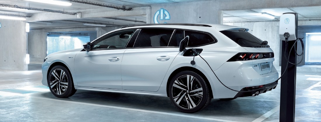 Véhicules hybrides : les top ventes 2022